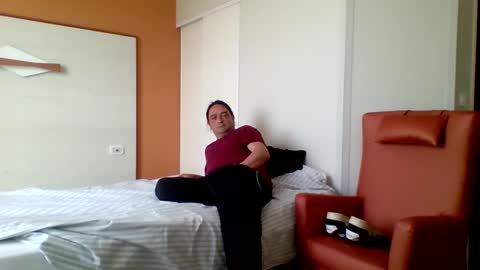 Snapshot of stevefromfrance chatting on 27, 4, 2026 stevefromfrance online show from 27, 4, 2026