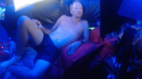 Snapshot of stevemiller0973 chatting on 24, 5, 2026 TheCapt. online show from 24, 5, 2026