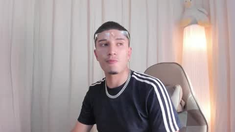 Snapshot of steven_starz chatting on 19, 11, 2025 Steven online show from 19, 11, 2025