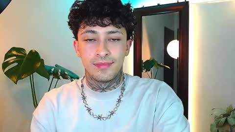 Snapshot of stevennavarro chatting on 25, 3, 2026 Daniel Steven Navarro online show from 25, 3, 2026