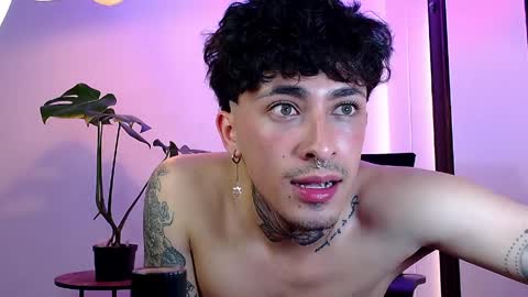 Snapshot of stevennavarro chatting on 31, 3, 2026 Daniel Steven Navarro online show from 31, 3, 2026