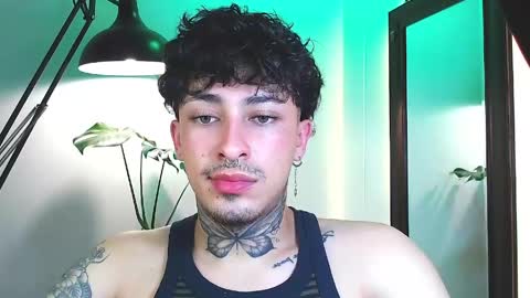 Snapshot of stevennavarro chatting on 11, 4, 2026 Daniel Steven Navarro online show from 11, 4, 2026