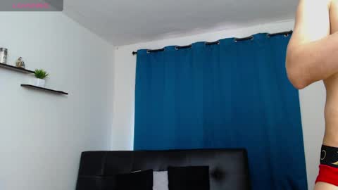 Snapshot of steventorres_ chatting on 10, 4, 2026 S T E V E N - IG stevn td7 online show from 10, 4, 2026