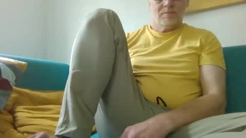 Snapshot of stevessky chatting on 9, 2, 2025 stevessky online show from 9, 2, 2025