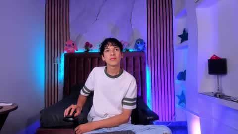 Sthepano  online show from 8, 1, 2026