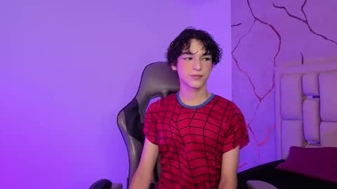 Sthepano  online show from 4, 3, 2026