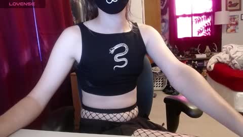 sting_ray111 online show from 28, 9, 2025