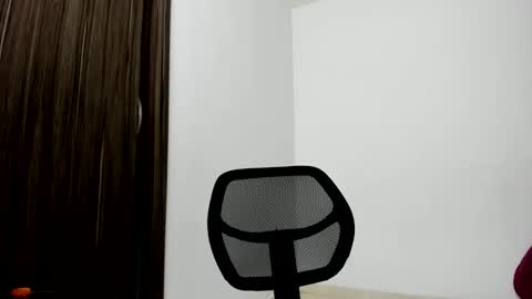 Snapshot of stiven_trainer chatting on 27, 3, 2026 stiven_trainer online show from 27, 3, 2026