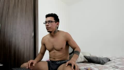 Snapshot of stiven_trainer chatting on 8, 7, 2026 stiven_trainer online show from 8, 7, 2026