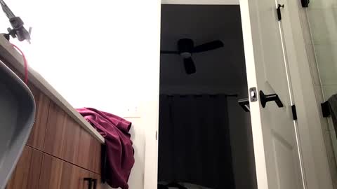 stlhotwifeguy online show from 28, 12, 2024