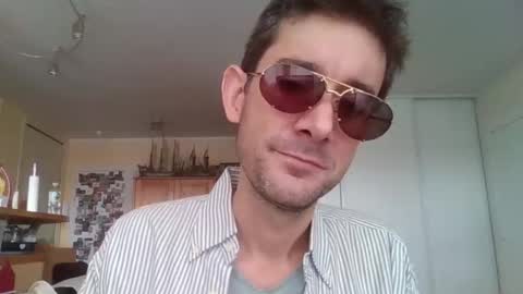 Snapshot of stmnog9477 chatting on 22, 10, 2025 Julien9477 online show from 22, 10, 2025