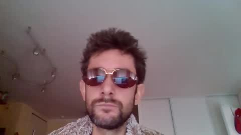 Snapshot of stmnog9477 chatting on 12, 11, 2025 Julien9477 online show from 12, 11, 2025