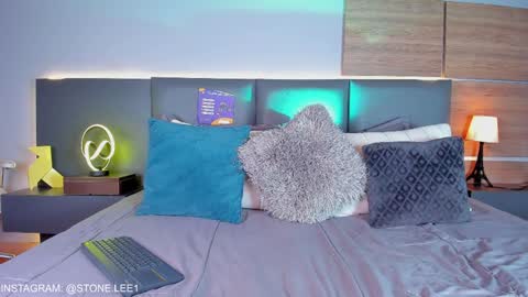 Snapshot of stone_lee_ chatting on 4, 12, 2024 Stone Lee online show from 4, 12, 2024