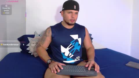 Stone Lee  online show from 4, 12, 2025