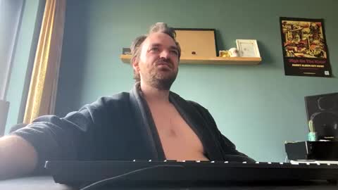 Snapshot of stonednboner chatting on 14, 4, 2026 Stonerboner online show from 14, 4, 2026