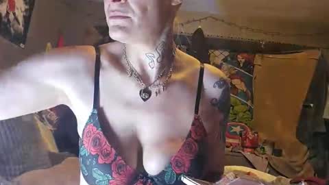 stonehuedown online show from 21, 12, 2025