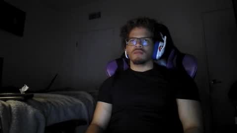 Snapshot of str8dj chatting on 2, 4, 2026 Dj online show from 2, 4, 2026