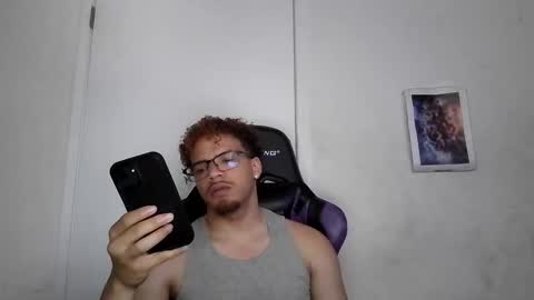 Snapshot of str8dj chatting on 22, 4, 2026 Dj online show from 22, 4, 2026