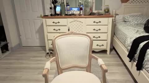 str8whiteboy21 online show from 2, 12, 2025