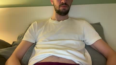 straightfirelotus69420 online show from 4, 12, 2025