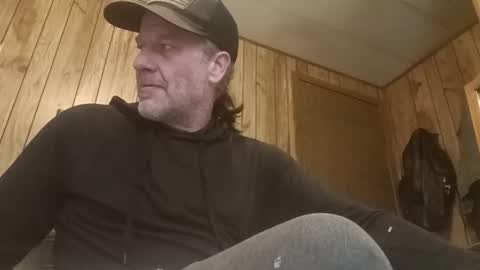 straightmaletouse online show from 8, 4, 2026