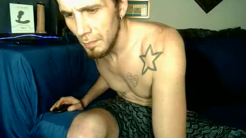 Snapshot of straitpipermann22 chatting on 27, 11, 2025 straitpipermann22 online show from 27, 11, 2025