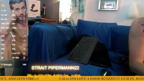 Snapshot of straitpipermann22 chatting on 13, 12, 2025 straitpipermann22 online show from 13, 12, 2025