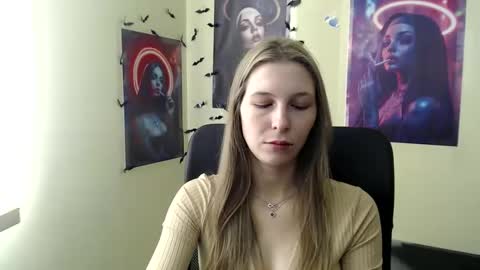 Snapshot of stranger_giirl chatting on 16, 4, 2026 Amalia online show from 16, 4, 2026