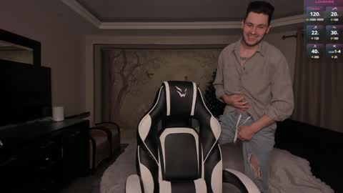 Snapshot of stranggee chatting on 24, 12, 2024 Artem online show from 24, 12, 2024