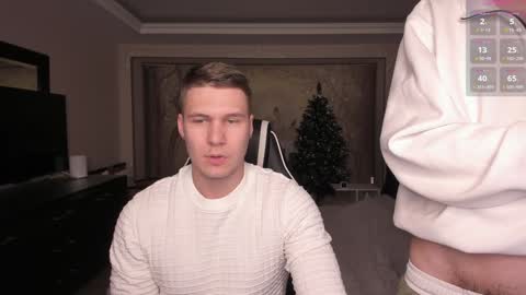 Snapshot of stranggee chatting on 28, 12, 2024 Artem online show from 28, 12, 2024