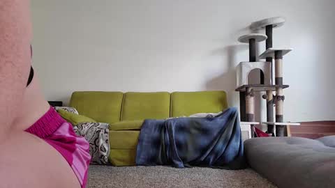 Snapshot of strawberrylotsacake chatting on 14, 9, 2025 Strawberrylotsacake online show from 14, 9, 2025