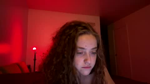 Snapshot of strawberrylotsacake chatting on 30, 9, 2025 Strawberrylotsacake online show from 30, 9, 2025