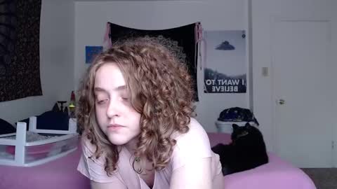 Snapshot of strawberrylotsacake chatting on 25, 3, 2026 Strawberrylotsacake online show from 25, 3, 2026
