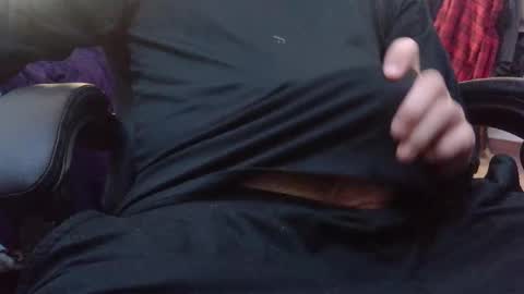 Snapshot of stray_cat2025 chatting on 16, 12, 2025 stray cat online show from 16, 12, 2025