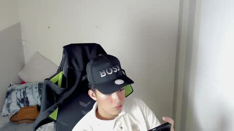 Street online show from 8, 4, 2026