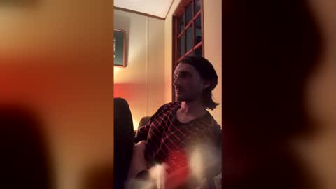 Snapshot of stringgreens777 chatting on 20, 12, 2025 stringgreens777 online show from 20, 12, 2025