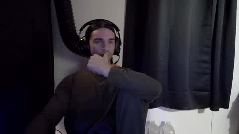 Snapshot of stringgreens777 chatting on 11, 1, 2026 stringgreens777 online show from 11, 1, 2026