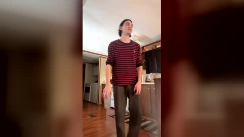 Snapshot of stringgreens777 chatting on 3, 2, 2026 stringgreens777 online show from 3, 2, 2026