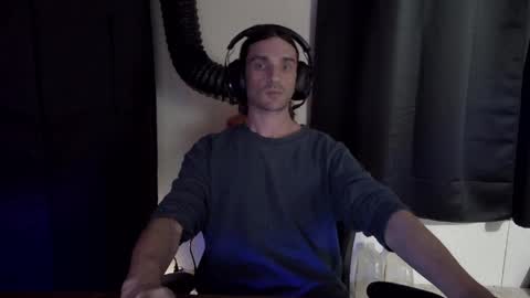 Snapshot of stringgreens777 chatting on 27, 4, 2026 stringgreens777 online show from 27, 4, 2026