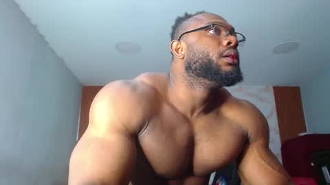 Snapshot of strong_george1 chatting on 9, 10, 2025 strong_george1 online show from 9, 10, 2025