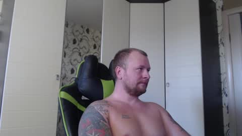 Snapshot of strongass18 chatting on 9, 1, 2025 Alex online show from 9, 1, 2025