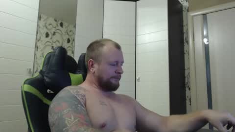 Snapshot of strongass18 chatting on 27, 9, 2025 Alex online show from 27, 9, 2025
