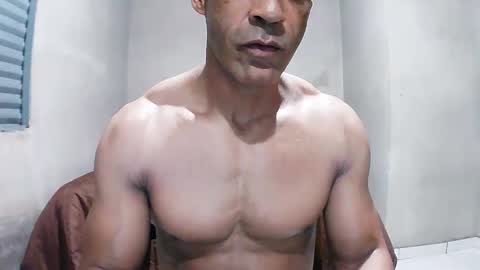 Snapshot of strongdaddyfantastic chatting on 8, 4, 2026 strongdaddyfantastic online show from 8, 4, 2026