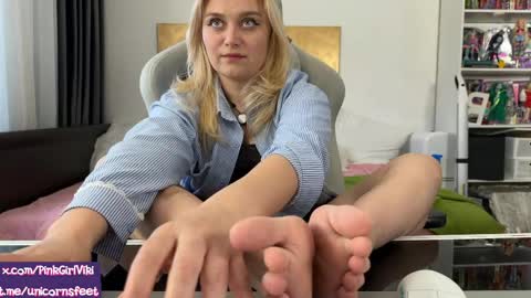 Snapshot of strupedsunicorns chatting on 7, 4, 2026 goddess online show from 7, 4, 2026