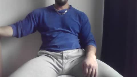 Snapshot of studdotcom chatting on 3, 12, 2025 Ero online show from 3, 12, 2025