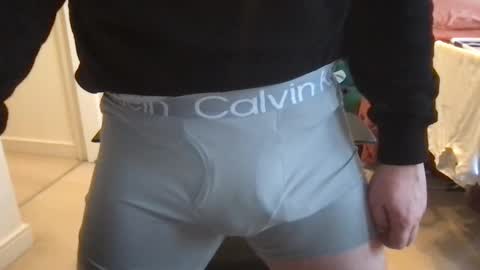 Snapshot of studentcuttwink chatting on 17, 3, 2026 British twink online show from 17, 3, 2026