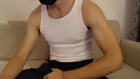 Stud From Paris online show from 19, 11, 2025