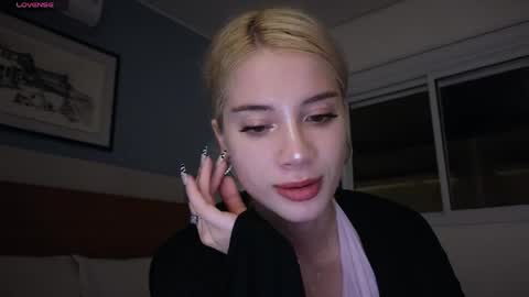 Snapshot of stuirt chatting on 28, 3, 2026 Sofa online show from 28, 3, 2026