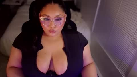 Snapshot of stunnahaus chatting on 8, 4, 2026 stunnahaus online show from 8, 4, 2026