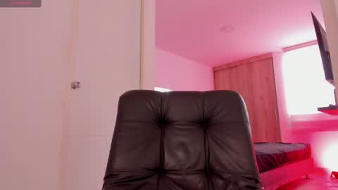 su_ssie online show from 11, 2, 2025